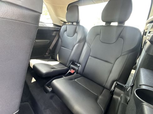 Used 2019 Volvo XC90 T6 Momentum w/ Advanced Package AWD/4WD image 27
