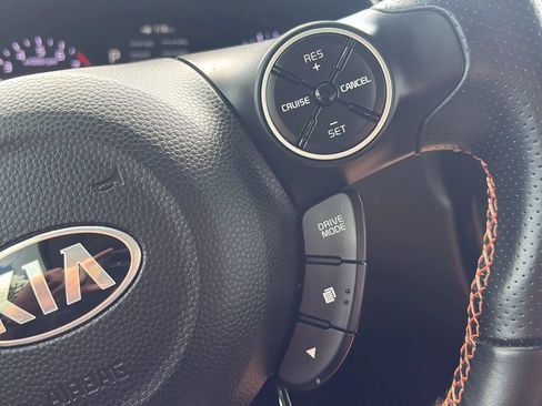 Used 2019 Kia Soul ! FWD image 32