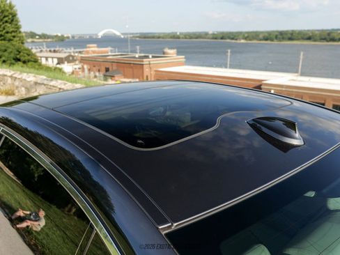 Used 2019 BMW 750i xDrive w/ Executive Package AWD/4WD image 97