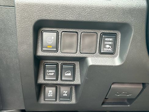 Used 2024 Nissan Frontier PRO-4X w/ Pro Premium Package AWD/4WD image 14
