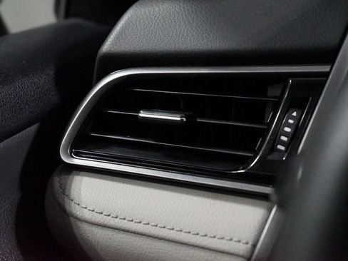Certified 2022 Toyota Camry LE FWD image 23