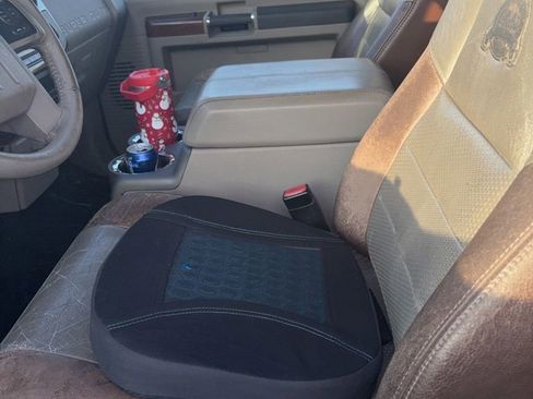 Used 2010 Ford F250 XLT image 11