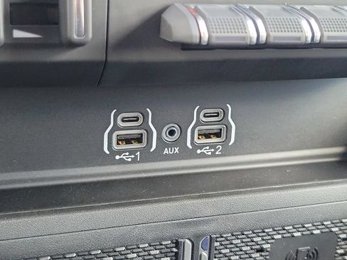 New 2027 RAM 1500 Laramie w/ Night Edition AWD/4WD image 22