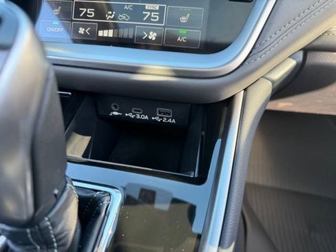 Used 2025 Subaru Outback Onyx Edition w/ Popular Package #2 image 27