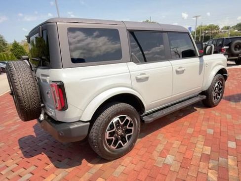 Used 2024 Ford Bronco Outer Banks AWD/4WD image 9