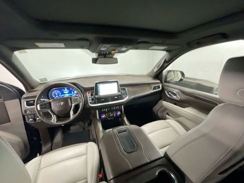 Used 2023 Chevrolet Tahoe Z71 w/ Luxury Package image 21