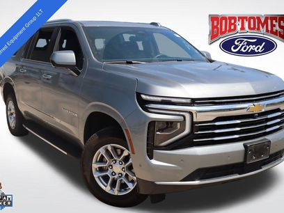Used 2025 Chevrolet Suburban LT
