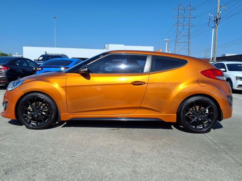 Used 2016 Hyundai Veloster Turbo FWD image 22