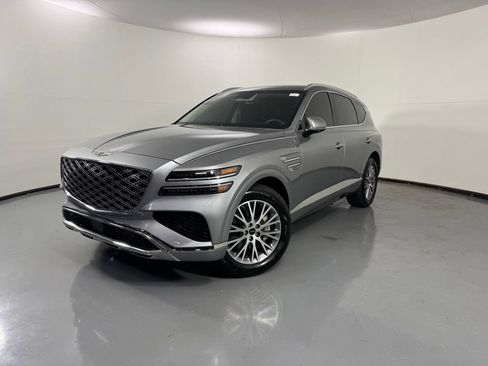 Used 2025 Genesis GV80 2.5T Standard AWD/4WD image 3