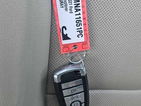 Used 2021 Ford Explorer Limited w/ Hybrid Equipment Group 310A image 21