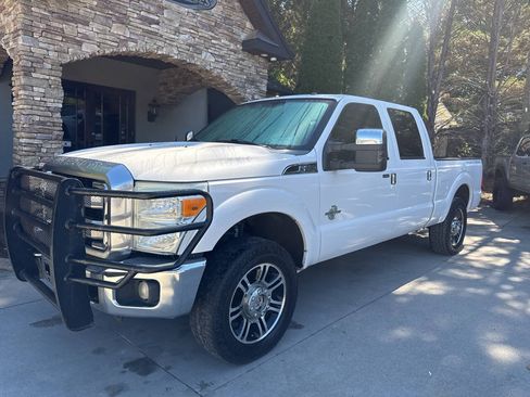 Used 2013 Ford F250 Platinum w/ Skid Plate Pkg AWD/4WD image 2