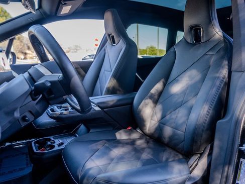 Used 2025 BMW iX xDrive50 image 19