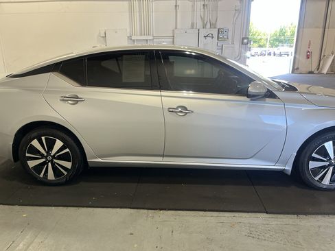 Used 2020 Nissan Altima 2.5 SL AWD/4WD image 4
