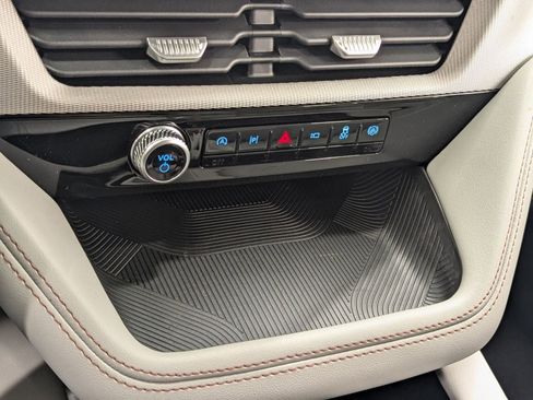 New 2026 Ford Explorer Active w/ Active Comfort Package image 24