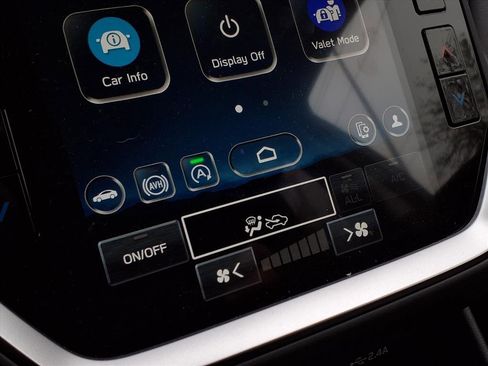 Certified 2025 Subaru Crosstrek 2.0i Premium image 17