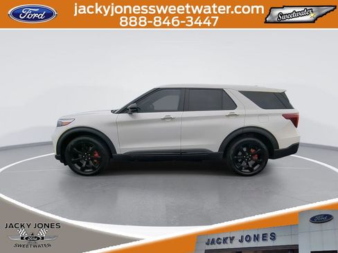 Certified 2022 Ford Explorer ST w/ Equipment Group 401A image 5