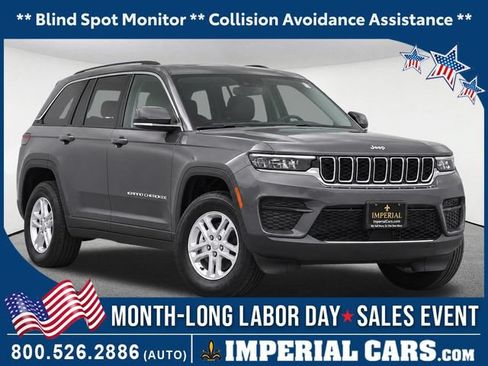 Used 2023 Jeep Grand Cherokee Laredo AWD/4WD image 1