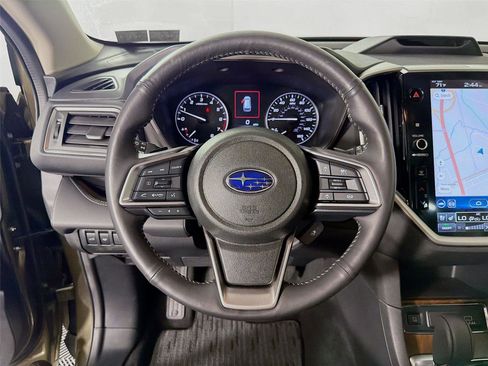 Used 2024 Subaru Ascent Touring AWD/4WD image 3