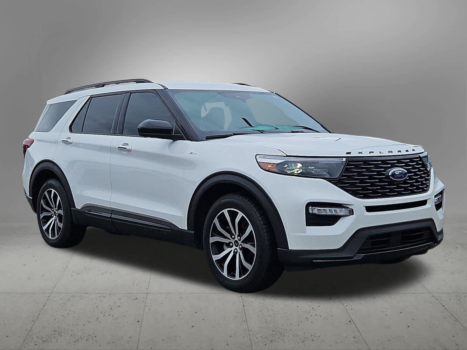 Used 2022 Ford Explorer ST-Line w/ Class IV Trailer Tow Package RWD image 8