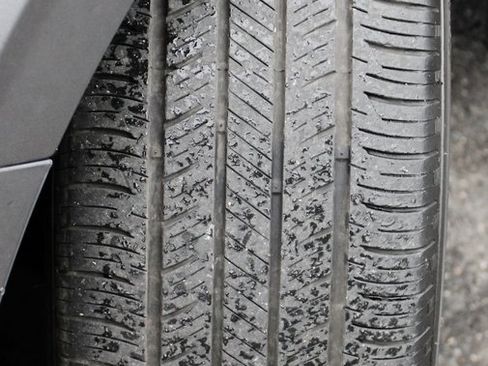 Certified 2023 Nissan Sentra SV image 14