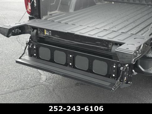 Used 2026 GMC Sierra 1500 AT4 w/ AT4 Premium Package AWD/4WD image 30