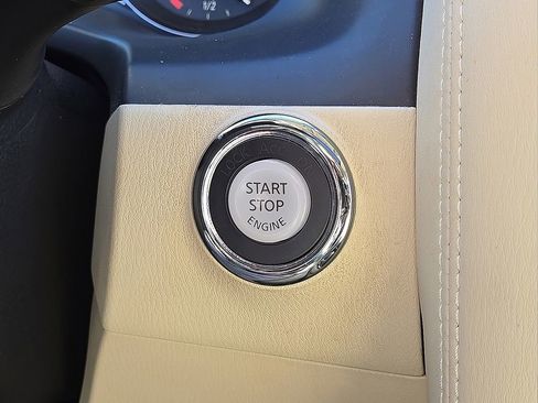 Used 2023 INFINITI QX80 Luxe w/ Cargo Package image 30