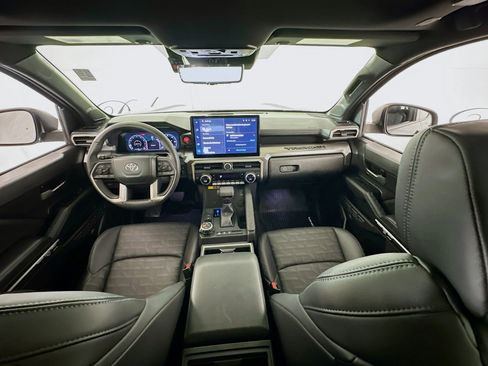 Used 2024 Toyota Tacoma TRD Off-Road w/ TRD Off Road Premium Package image 18