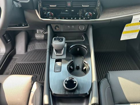 New 2026 Nissan Rogue Platinum w/ Platinum Premium Package image 19