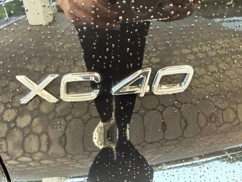 Used 2023 Volvo XC40 B5 Plus w/ Driver Assist Package AWD/4WD image 11