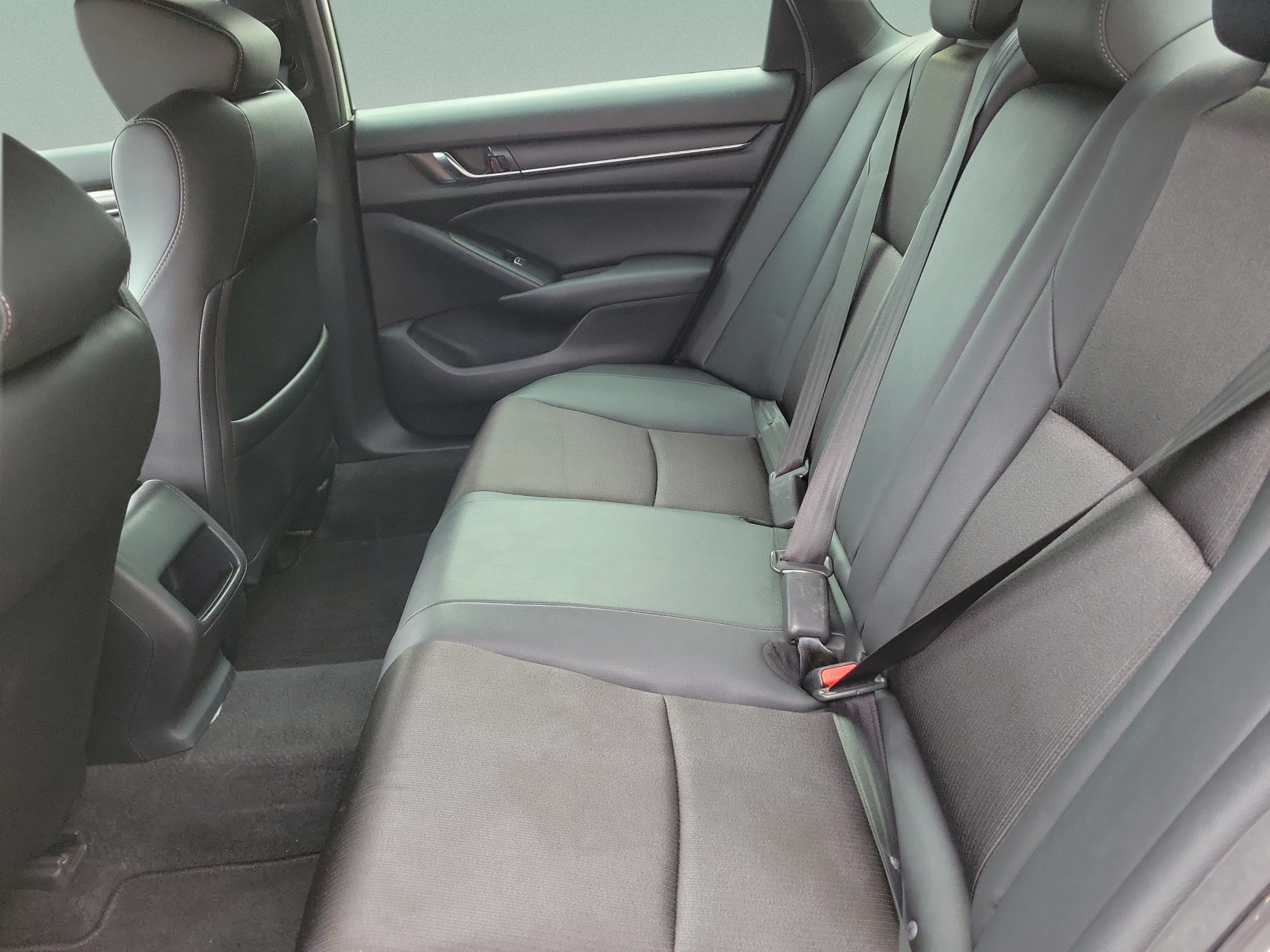 Used 2020 Honda Accord Sport image 6