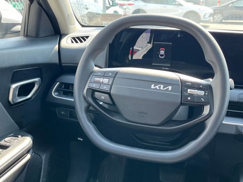 Used 2025 Kia K4 LXS image 28