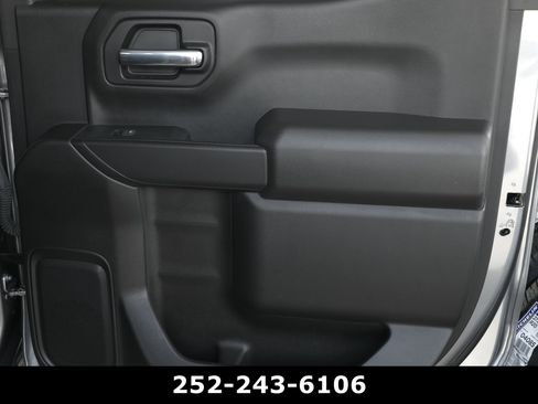 Used 2023 Chevrolet Silverado 1500 Custom AWD/4WD image 32