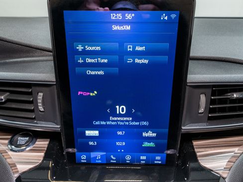 Used 2024 Ford Explorer Limited w/ Limited Technology Package image 19