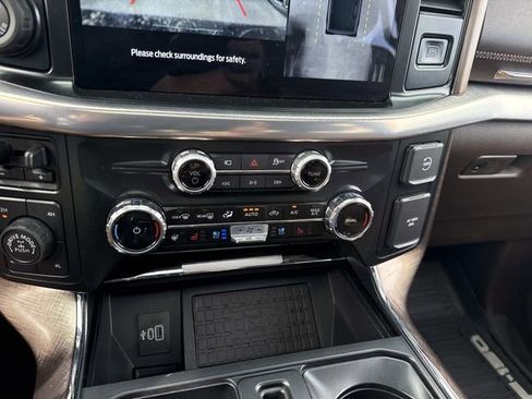 Used 2025 Ford F150 King Ranch AWD/4WD image 31