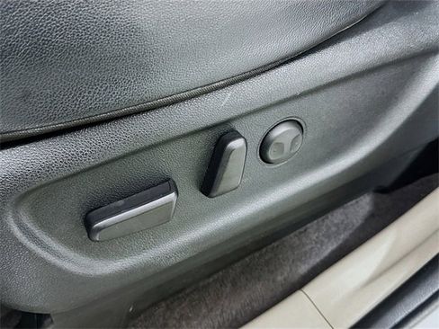 Used 2020 Kia Sedona EX image 18