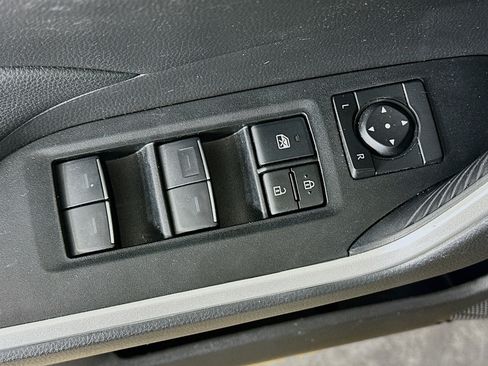 Used 2023 Toyota RAV4 XLE FWD image 15