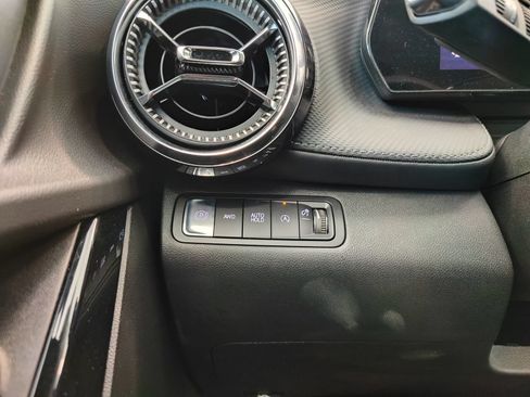 Used 2026 Chevrolet Equinox LT AWD/4WD image 18