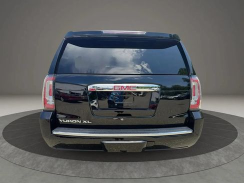 Used 2018 GMC Yukon XL Denali AWD/4WD image 6