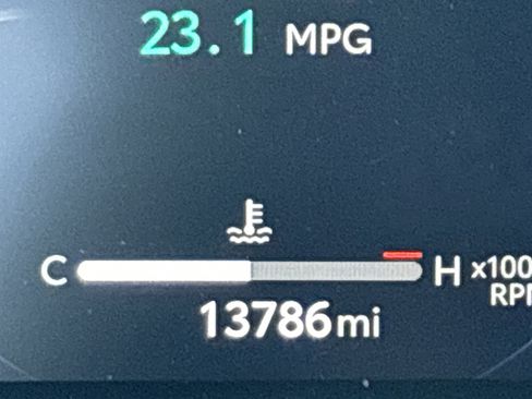 Used 2024 Toyota Highlander XLE image 23