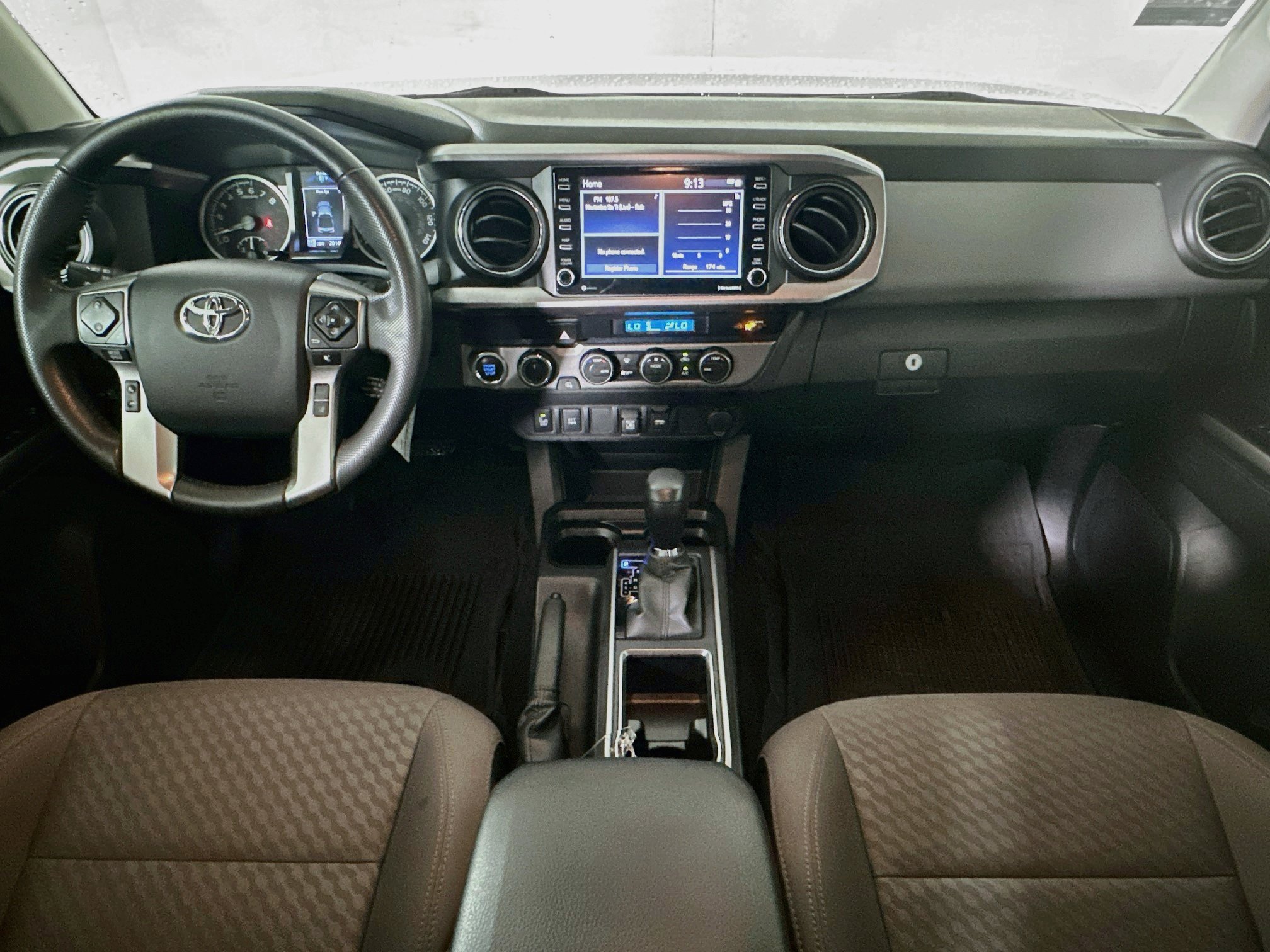 Used 2023 Toyota Tacoma SR5 w/ Technology Package AWD/4WD image 27