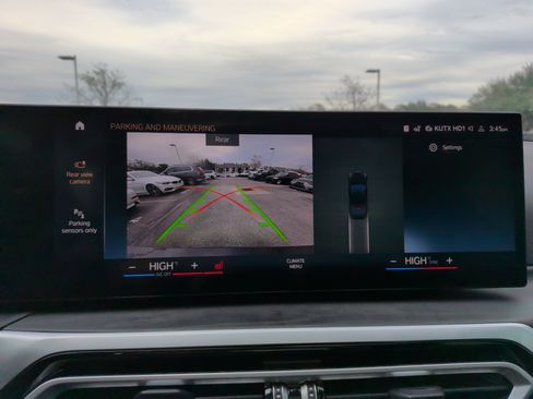 Certified 2024 BMW 330i Sedan w/ Convenience Package image 19