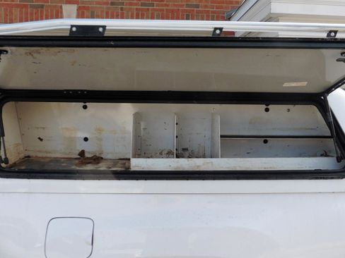 Used 2022 Toyota Tacoma SR image 12