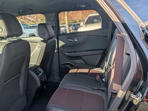 Used 2025 Chevrolet Blazer RS image 33