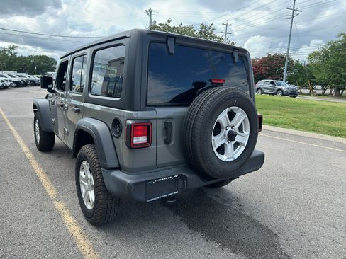 Used 2022 Jeep Wrangler Unlimited Sport AWD/4WD image 6