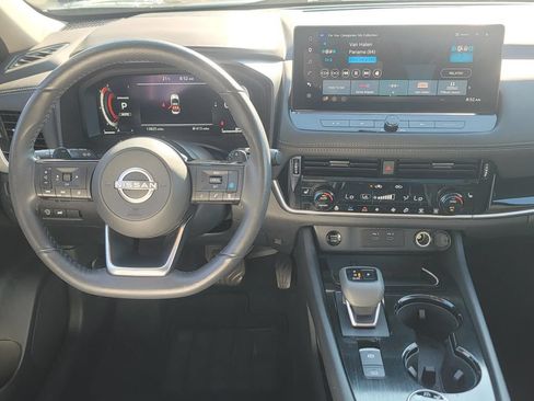 Used 2024 Nissan Rogue SL w/ SL Premium Package AWD/4WD image 19