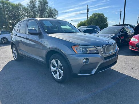 Used 2011 BMW X3 xDrive28i w/ Premium Pkg image 3