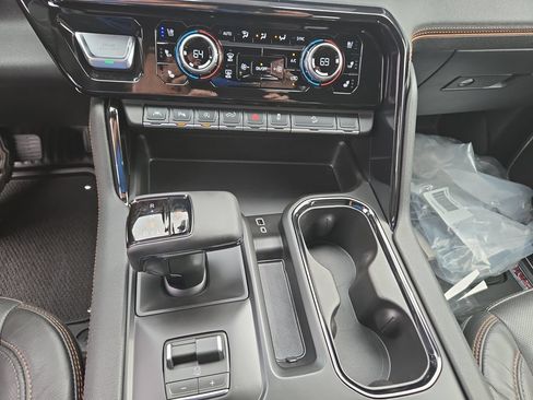 New 2026 GMC Sierra 1500 AT4 w/ Technology Package AWD/4WD image 30