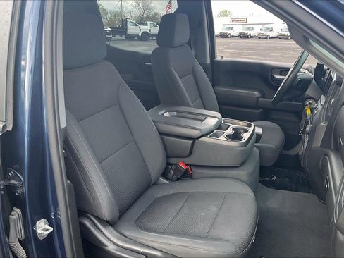 Used 2021 Chevrolet Silverado 1500 Custom Trail Boss w/ Safety Confidence Package AWD/4WD image 7