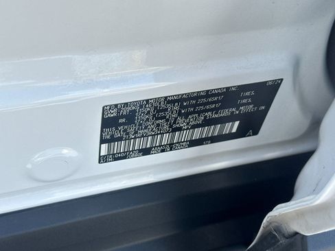 Used 2024 Toyota RAV4 XLE FWD image 26