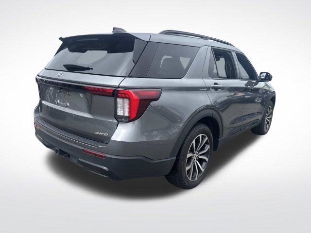 Certified 2026 Ford Explorer ST-Line AWD/4WD image 8